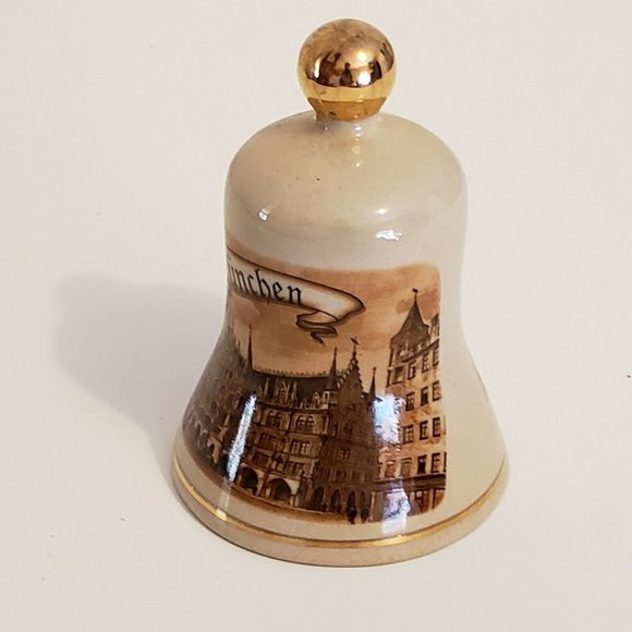 Munchen, Bavaria, Germany Skyline View Bell - Picture 4 of 10